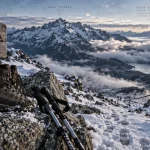 Mont Valezan : traces de neige sur le chemin vers la crête finale